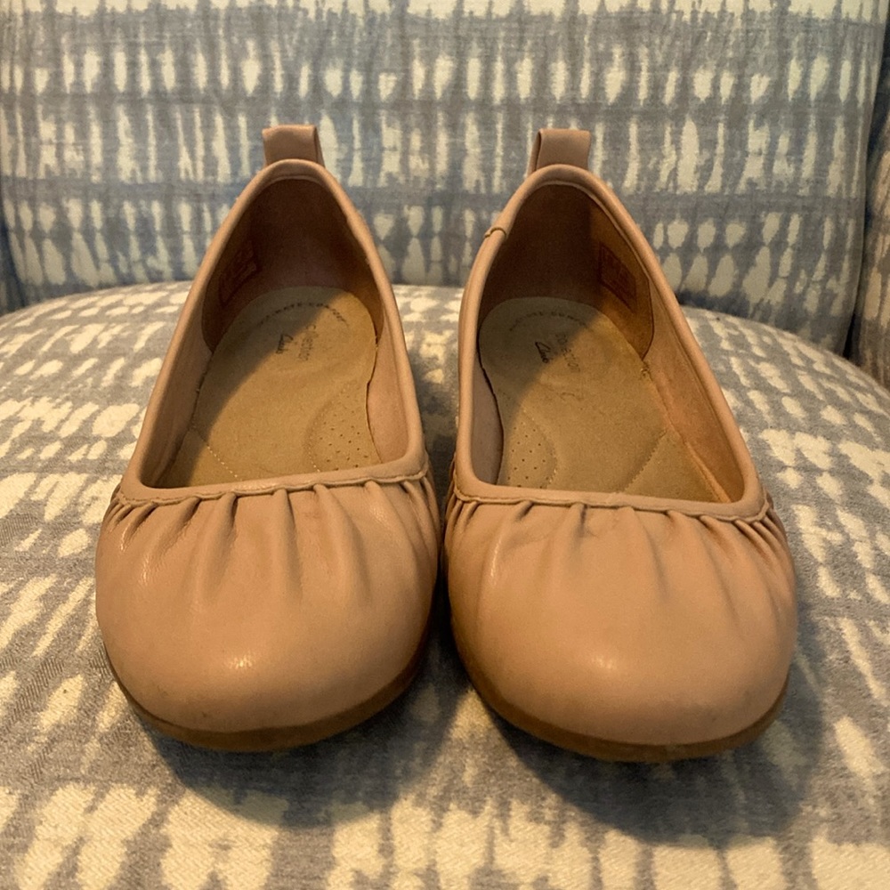 Nude ballet flats